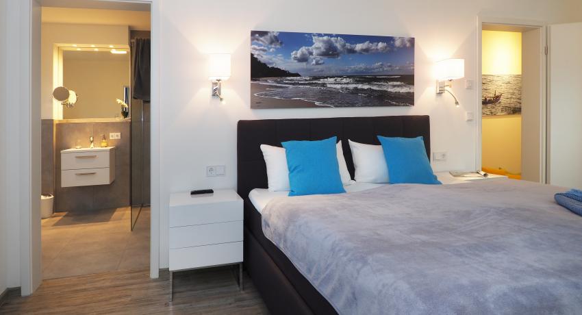 Schlafzimmer mit Badezimmer en suite